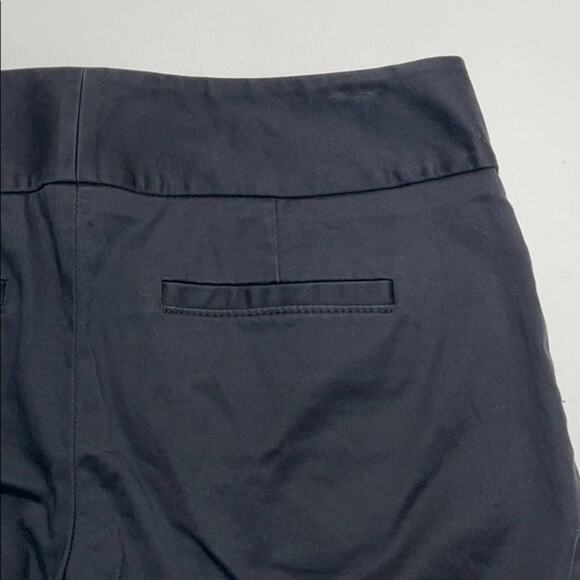 THE LIMITED Womens 4 Black Crop Chino Pant - Picture 4 of 5